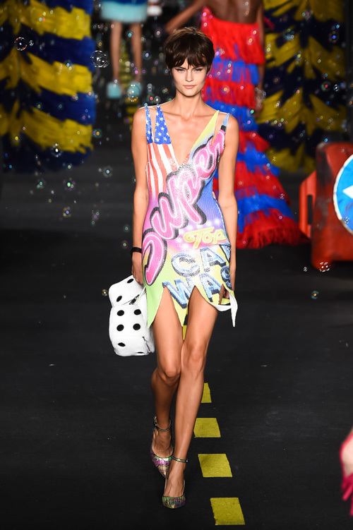 モスキーノ(MOSCHINO) 2016年春夏ウィメンズコレクション  - 写真101