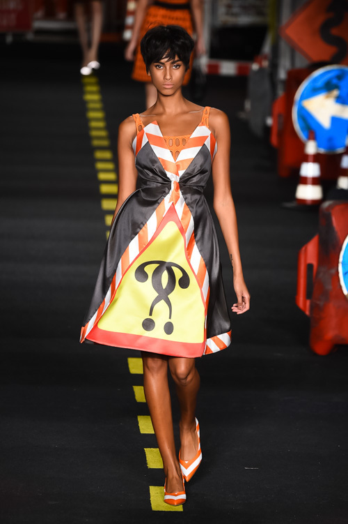 モスキーノ(MOSCHINO) 2016年春夏ウィメンズコレクション  - 写真35