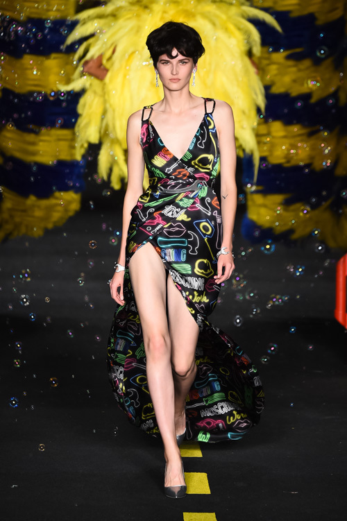 モスキーノ(MOSCHINO) 2016年春夏ウィメンズコレクション  - 写真94