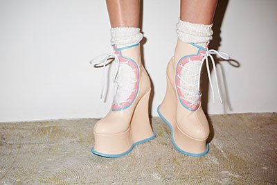 2015-16年秋冬コレクション｜パメオ ポーズ 2015年冬コレクションのシューズ＆アクセサリー - ユニコーンモチーフのピアスなど