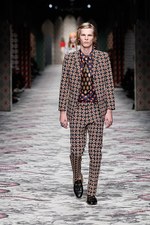 グッチ 2016年春夏コレクション - より複雑な“ノー・ジェンダースタイル”へ｜写真54