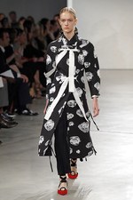 プロエンザスクーラー 2016年春夏コレクション - “ほどける”という感覚に注目して｜写真16