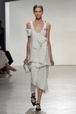 プロエンザスクーラー 2016年春夏コレクション - “ほどける”という感覚に注目して｜写真25