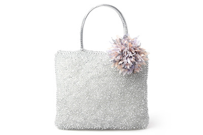 日ごろの感謝をスペシャルな贈り物で - アンテプリマの母の日キャンペーン