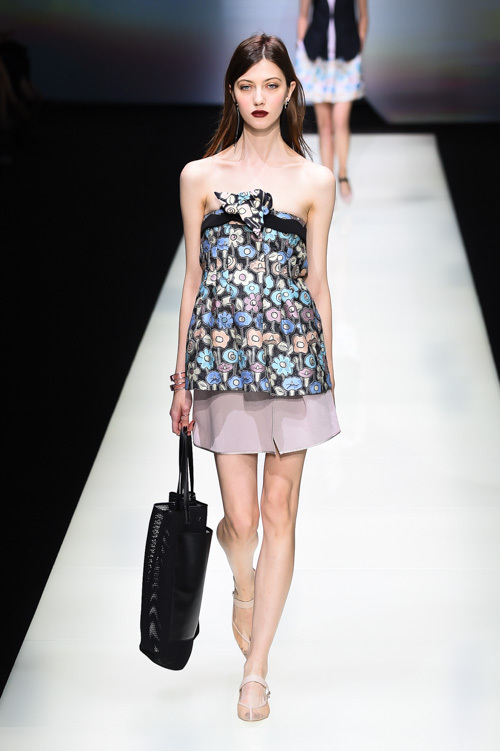 エンポリオ アルマーニ 2016年春夏｜ チューブトップ