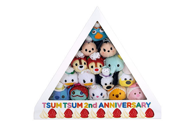 ツムツム発売2周年を記念した 「アニバーサリーケーキBOX」- ケーキコスチュームを着たキャラクター｜写真1