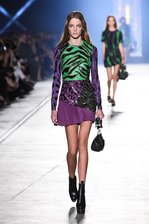 ヴェルサーチェ(VERSACE) 2016年春夏ウィメンズコレクション  - 写真24