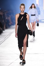 ヴェルサーチ 2016年春夏コレクション - 艶のあるサファリルック｜写真45