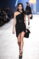 ヴェルサーチ 2016年春夏コレクション - 艶のあるサファリルック｜写真50