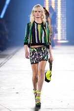 ヴェルサーチ 2016年春夏コレクション - 艶のあるサファリルック｜写真61