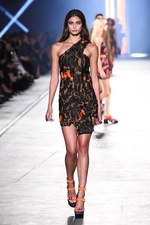 ヴェルサーチ 2016年春夏コレクション - 艶のあるサファリルック｜写真71