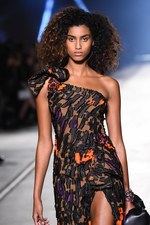 ヴェルサーチ 2016年春夏コレクション - 艶のあるサファリルック｜写真75