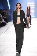 ヴェルサーチ 2016年春夏コレクション - 艶のあるサファリルック｜写真76