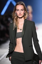 ヴェルサーチ 2016年春夏コレクション - 艶のあるサファリルック｜写真77