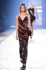 ヴェルサーチ 2016年春夏コレクション - 艶のあるサファリルック｜写真82