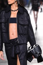 ヴェルサーチ 2016年春夏コレクション - 艶のあるサファリルック｜写真87