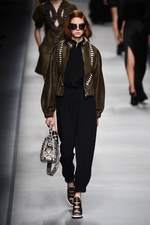 フェンディ 2016年春夏コレクション - 色彩とシルエットの移り変わりで魅せる、女性の二面性｜写真58