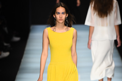 アンテプリマ 2016年春夏コレクション - 透け感と柄遊びで引き出す、女性本来の美しさ