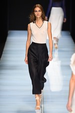 アンテプリマ 2016年春夏コレクション - 透け感と柄遊びで引き出す、女性本来の美しさ｜写真9