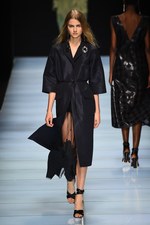 アンテプリマ 2016年春夏コレクション - 透け感と柄遊びで引き出す、女性本来の美しさ｜写真16