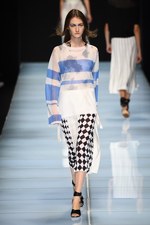 アンテプリマ 2016年春夏コレクション - 透け感と柄遊びで引き出す、女性本来の美しさ｜写真29