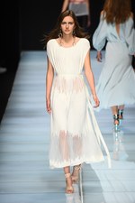 アンテプリマ 2016年春夏コレクション - 透け感と柄遊びで引き出す、女性本来の美しさ｜写真31