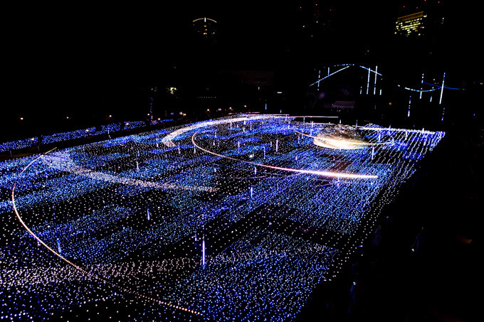 「ミッドタウン・クリスマス 2015」開催 - 約52万個のLEDが星のように輝く | 写真