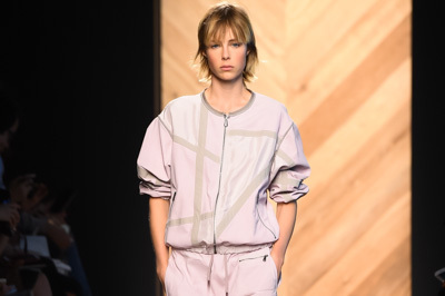 ボッテガ・ヴェネタ 2016年春夏コレクション - 旅先にはロマンスがある