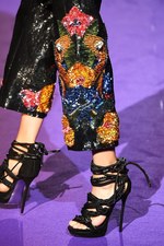 ディースクエアード 2016年春夏コレクション - バブリーガールと行く、常夏のサーフトリップ｜写真12