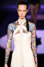 ディースクエアード 2016年春夏コレクション - バブリーガールと行く、常夏のサーフトリップ｜写真39