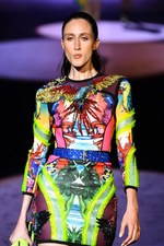 ディースクエアード 2016年春夏コレクション - バブリーガールと行く、常夏のサーフトリップ｜写真52