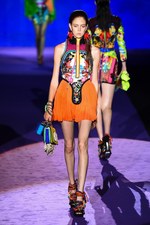 ディースクエアード 2016年春夏コレクション - バブリーガールと行く、常夏のサーフトリップ｜写真53