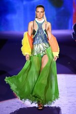 ディースクエアード 2016年春夏コレクション - バブリーガールと行く、常夏のサーフトリップ｜写真69