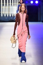 MSGM 2016年春夏コレクション - ポップとロック、ジャンルを超えたガーリーな音楽｜写真9