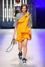MSGM 2016年春夏コレクション - ポップとロック、ジャンルを超えたガーリーな音楽｜写真16
