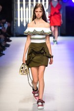 MSGM 2016年春夏コレクション - ポップとロック、ジャンルを超えたガーリーな音楽｜写真17