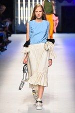 MSGM 2016年春夏コレクション - ポップとロック、ジャンルを超えたガーリーな音楽｜写真24