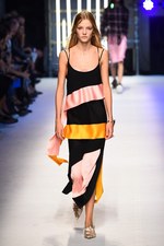 MSGM 2016年春夏コレクション - ポップとロック、ジャンルを超えたガーリーな音楽｜写真38