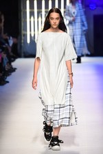 MSGM 2016年春夏コレクション - ポップとロック、ジャンルを超えたガーリーな音楽｜写真41