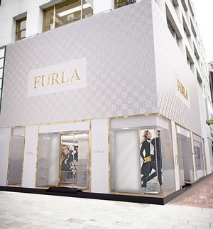 FURLA ♡ アルテーシア 銀座店限定