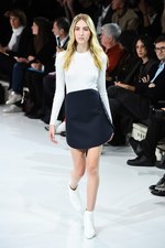 クレージュ 2016年春夏コレクション - 新デザイナーデュオのデビュー、ポップカラーでフレッシュに｜写真34