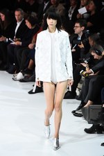 クレージュ 2016年春夏コレクション - 新デザイナーデュオのデビュー、ポップカラーでフレッシュに｜写真60