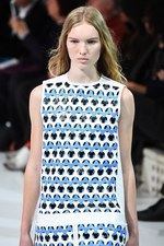 クレージュ 2016年春夏コレクション - 新デザイナーデュオのデビュー、ポップカラーでフレッシュに｜写真66