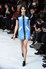 クレージュ 2016年春夏コレクション - 新デザイナーデュオのデビュー、ポップカラーでフレッシュに｜写真72