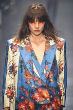 ヴィヴィアン・ウエストウッド ゴールドレーベル 2016年春夏コレクション - ヴェネチアにエールを｜写真71