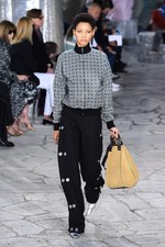 ロエベ 2016年春夏コレクション - テクノロジーと自然の融合、ロエベウーマンの新世界｜写真31