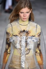 ロエベ 2016年春夏コレクション - テクノロジーと自然の融合、ロエベウーマンの新世界｜写真38