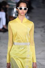 ロエベ 2016年春夏コレクション - テクノロジーと自然の融合、ロエベウーマンの新世界｜写真54