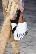 ロエベ 2016年春夏コレクション - テクノロジーと自然の融合、ロエベウーマンの新世界｜写真78