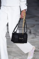 ロエベ 2016年春夏コレクション - テクノロジーと自然の融合、ロエベウーマンの新世界｜写真80